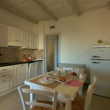 Rey Summertime 400 M Dal Mare Piscina Esclusiva *